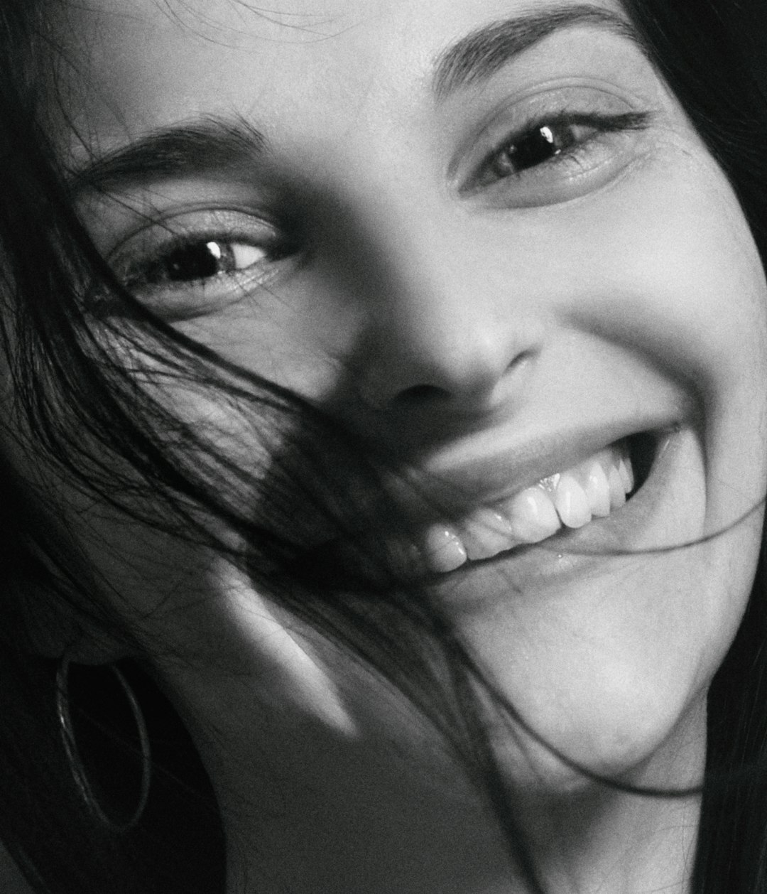 famous celebrity smiling